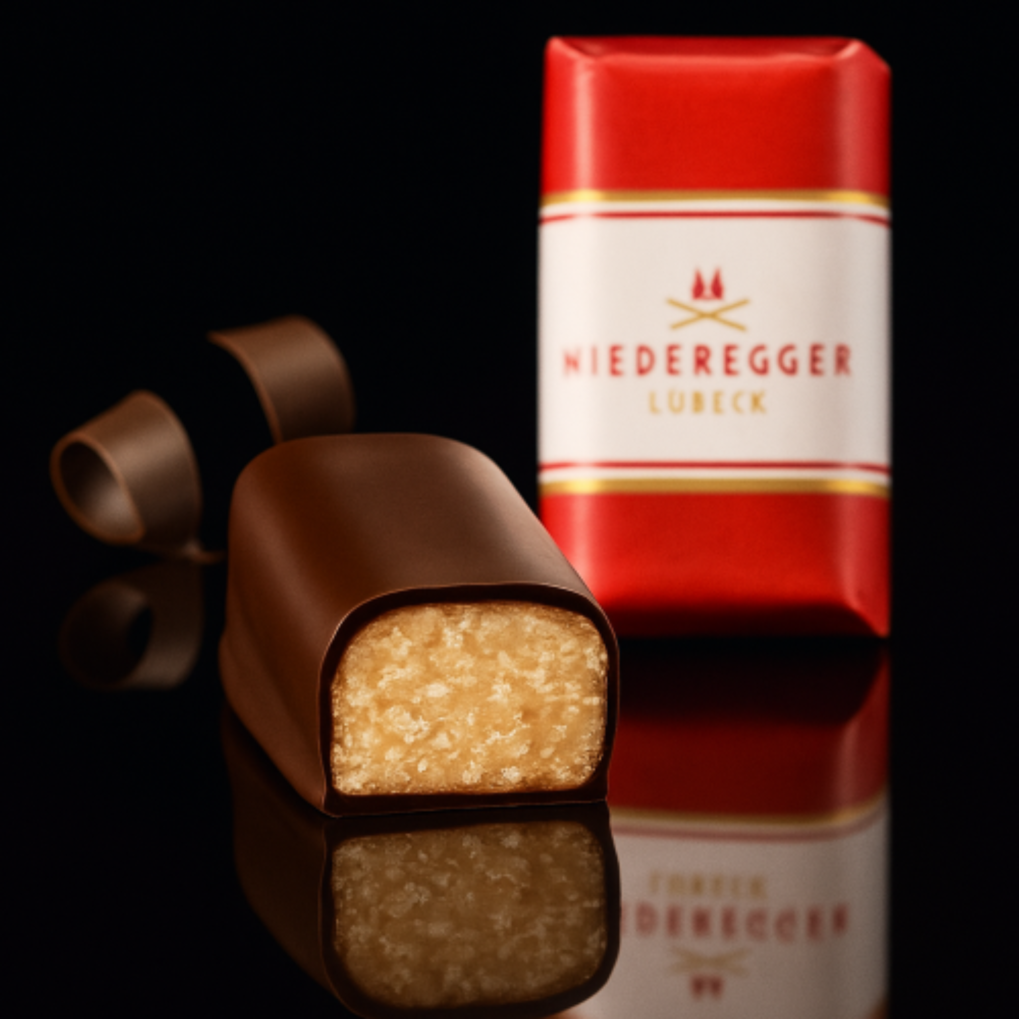 Marzipan Classic Pralines with Dark Chocolate 100g